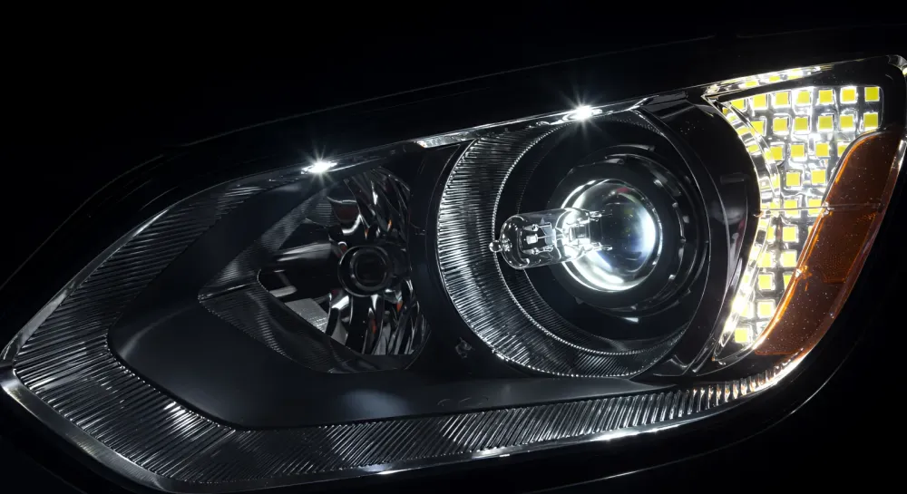 Réparation ampoules LED auto à Vénissieux